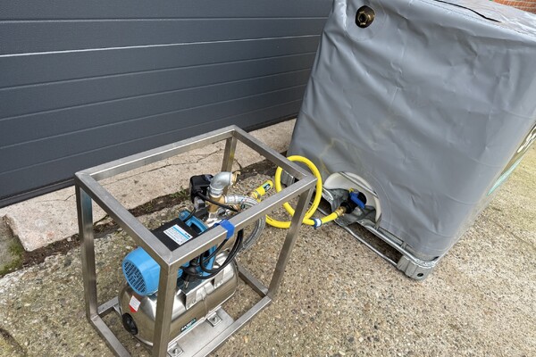 Buffervat 1000L + Hydrofoorpomp 