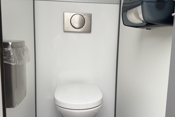 Evenementenwagen 16 Toiletten